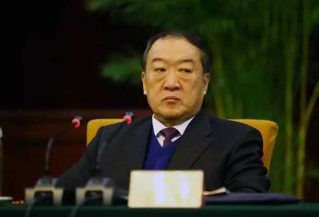 全国政协原副主席苏荣受审涉贿1.1亿 8000万财产来源不明