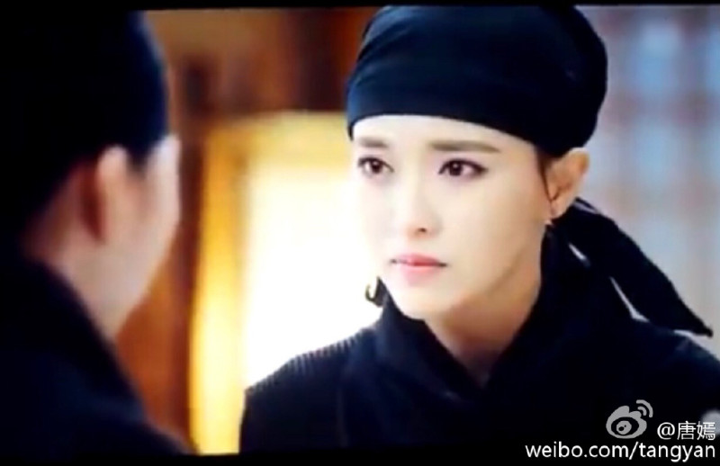 唐嫣和霍建华偷看演唱会，霍霍吐舌卖萌，林心如和罗晋要生气了