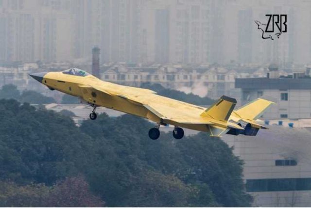 网友曝2017年首批歼20高清新照