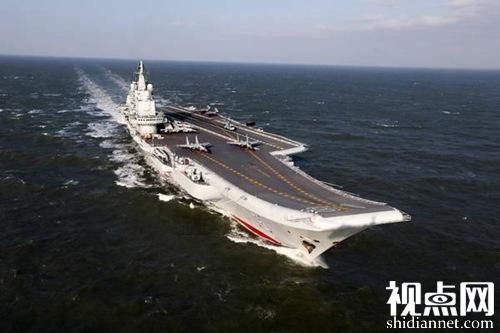 中国航母编队穿越宫古海峡突破第一岛链
