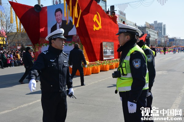 靖边交警大队圆满完成春节期间文化娱乐活动道路交通安全保障任务