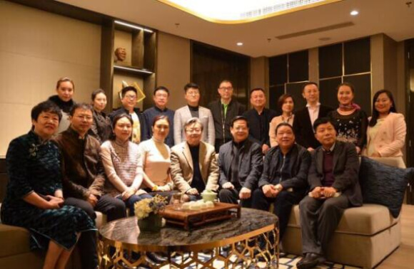 西安首个“总裁会客厅”关雎学社