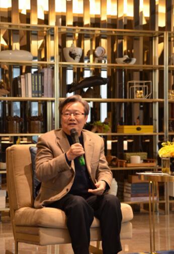著名文化学者肖云儒主题发言