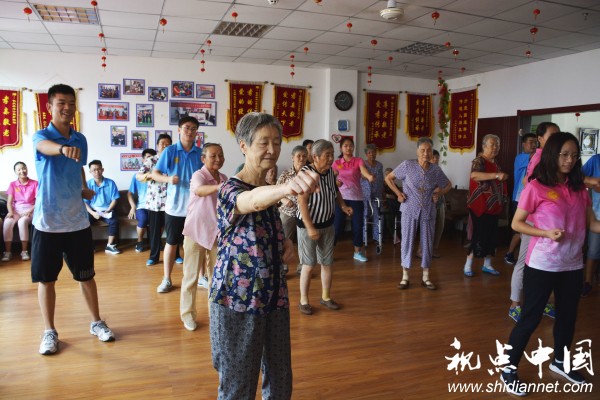 西安工业大学暑期社会实践队走进长庆油田泾欣园社区