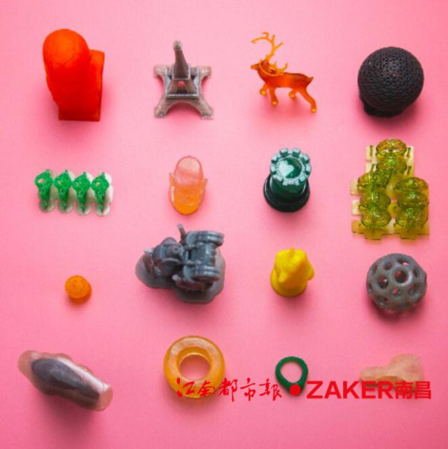 江西理工大学毕业生研发3D打印机 国外众筹破50万