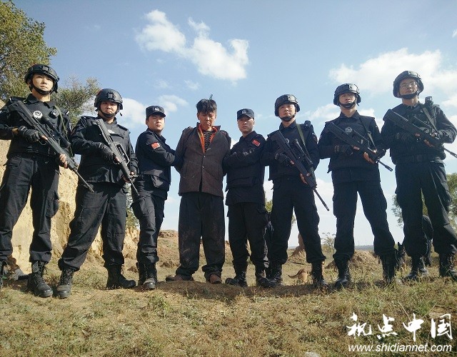 <a href=https://www.shidiannet.com/zt/shaanxi/ target=_blank class=infotextkey>陕西</a><a href=https://www.shidiannet.com/zt/jingbian/ target=_blank class=infotextkey>靖边</a>2死2伤特大杀人案嫌犯15小时后被抓获