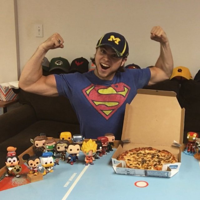 美国小伙一年来只吃披萨 竟有了魔鬼身材？