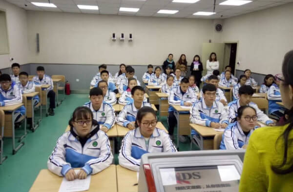 <a href=https://www.shidiannet.com/zt/shaanxi/ target=_blank class=infotextkey>陕西</a>省皮肤性病防治所开展“健康教育进校园”系列巡回公益讲座