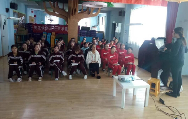 <a href=https://www.shidiannet.com/zt/shaanxi/ target=_blank class=infotextkey>陕西</a>省皮肤性病防治所开展“健康教育进校园”系列巡回公益讲座