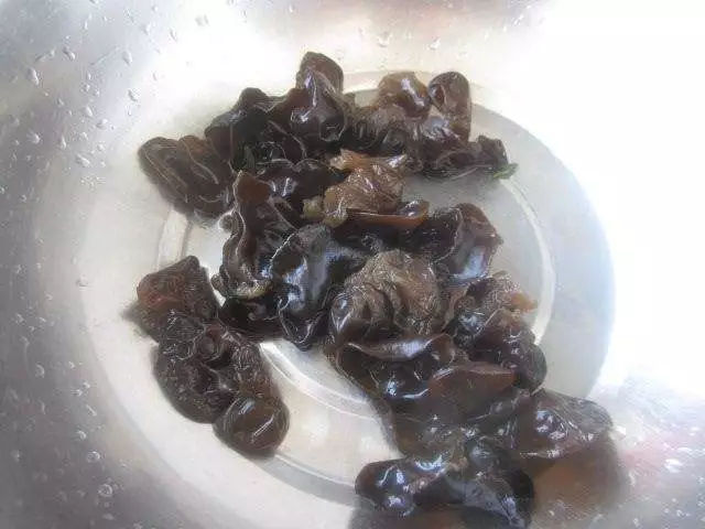 不一定吃大补食物就养生 吃对圆白菜照样有大作用