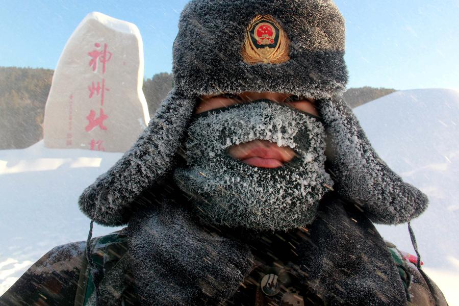黑龙江边防官兵巡逻3小时 秒变