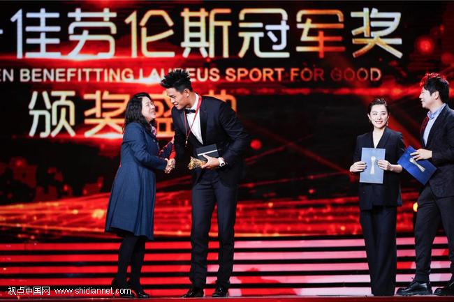 孙杨获最具人气奖独揽两项大奖 宁泽涛再次陪跑