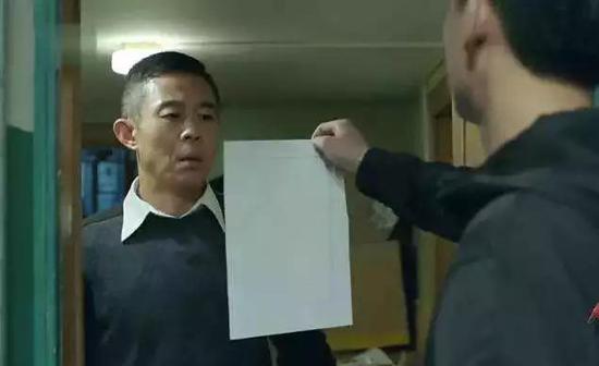 人民日报谈纠正四风新表现:为何调门高却落实少？