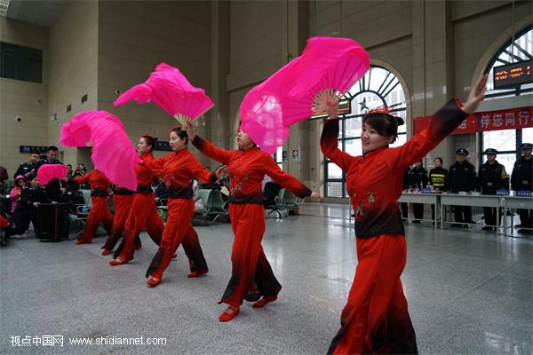 让春运充满文艺味—延安铁警文艺宣传助力平安春运