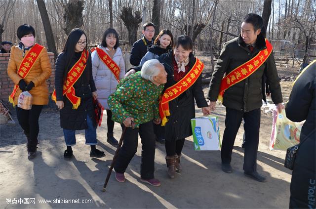 陕西神木市举办“关爱老人 春节献爱心”志愿服务活动