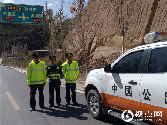 清涧九里山治超站强化国庆假期沿黄公路治超巡查执法常态化