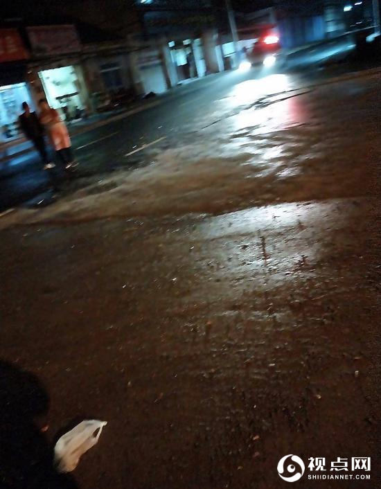 江苏女生晚上因坐反公交车哭诉报警 被批浪费警力