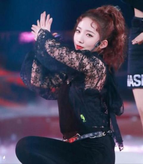 火箭少女新形象 Yamy美到认不出,孟美岐得罪造型师