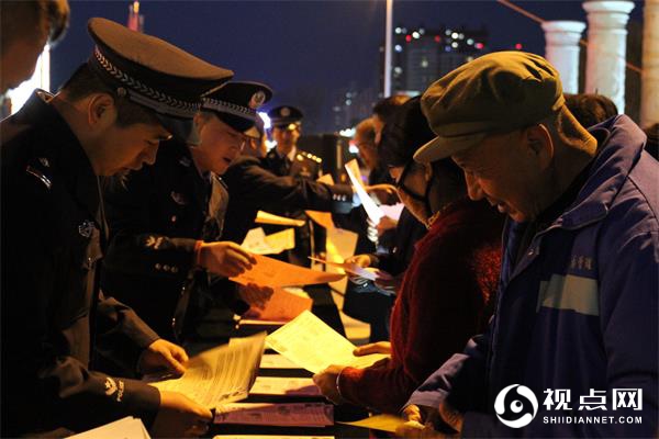 <a href=https://www.shidiannet.com/zt/jingbian/ target=_blank class=infotextkey>靖边</a>公安开展平安创建集中宣传活动