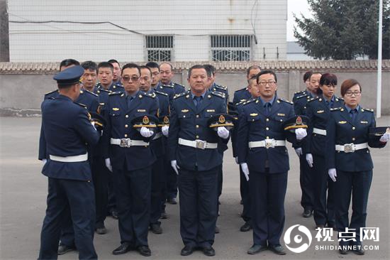 清涧九里山治超站开展军事化执法岗位大练兵