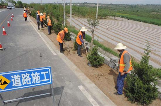 澄城县全面开展干线道路秋冬季管养工作