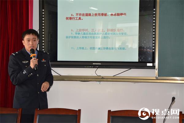 &ldquo;细节关乎生命，安全文明出行&rdquo;<a href=https://www.shidiannet.com/zt/jingbian/ target=_blank class=infotextkey>靖边</a>交警交通安全进校园