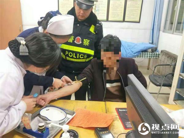 <a href=https://www.shidiannet.com/zt/jingbian/ target=_blank class=infotextkey>靖边</a>交警夜查酒驾筑牢冬季道路交通安全管理防线