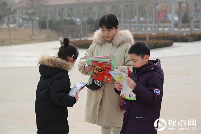 110宣传日：绥德公安警民牵手 共创平安