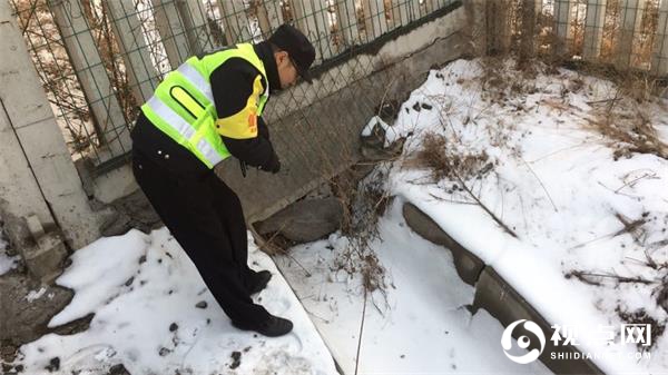 延安黄陵铁警积极排查铁路线路隐患全力确保春运返程高峰安全