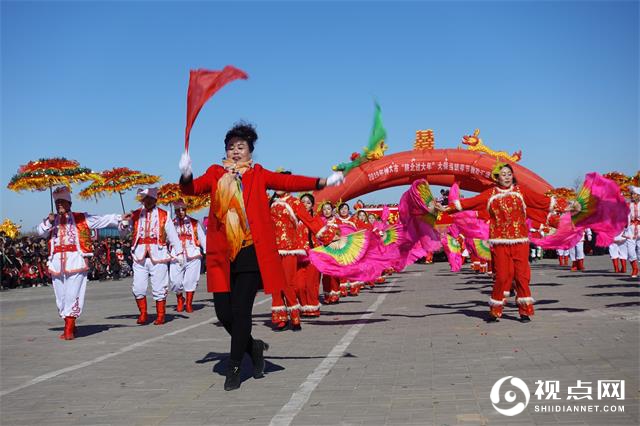 神木市大保当镇举办精彩秧歌汇演 为群众送上文化大餐