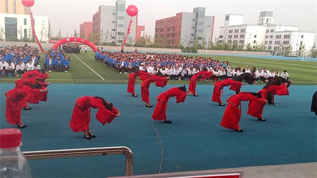 澄城县职教中心举行纪念五四运动100周年暨庆祝中华人民共和国70华诞主题宣传教育活动