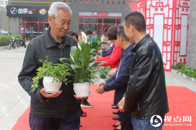 榆阳区新明楼街道开展“共建森林城市 共享生态文明”主题创森活动