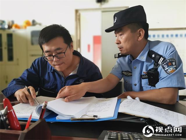 神木铁警为西部首个万吨重载列车车站改造工程保驾护航