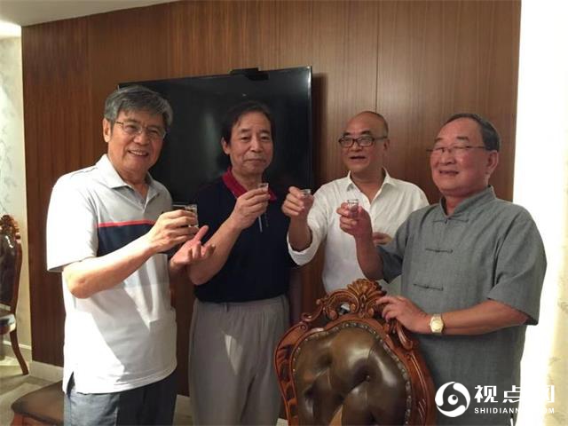 墨海中立定精神——雷珍民书艺研读札记