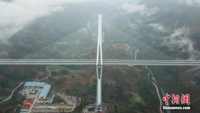 历时3年建设世界第一混凝土高塔桥——平塘特大桥宣布建成通车