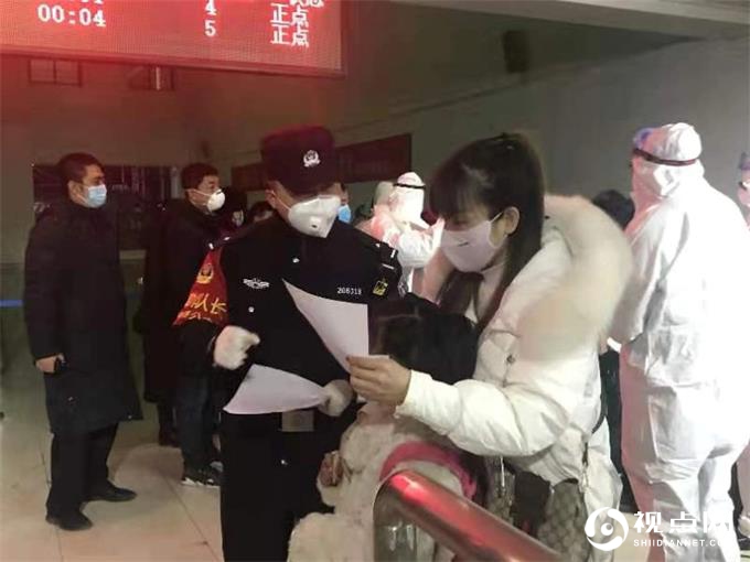 延安铁路公安处绥德派出所站勤民警贾志杰：一位准警察爸爸的“抗疫时刻”