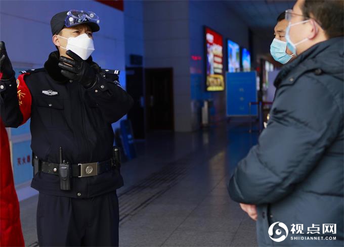 在抗击疫情中展现责任担当——记延安站派出所党支部书记、所长杨杰