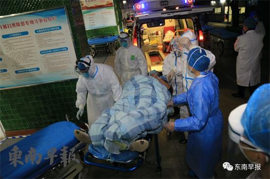 泉州酒店坍塌致7死 男童获救第1句话:妈妈在我旁边