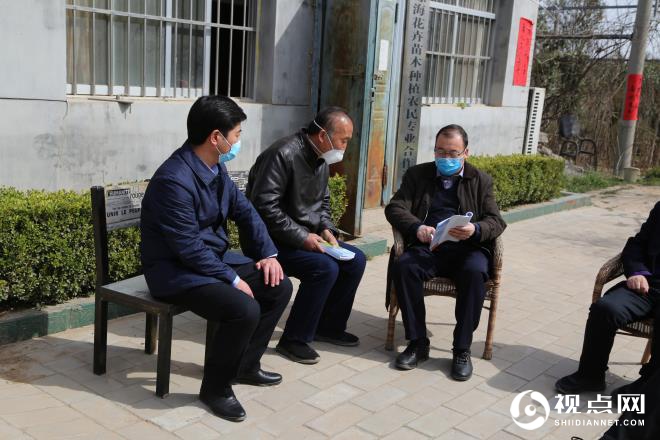 省厅宣讲团来临渭宣讲中央和省委“一号文件”并调研农业生产工作