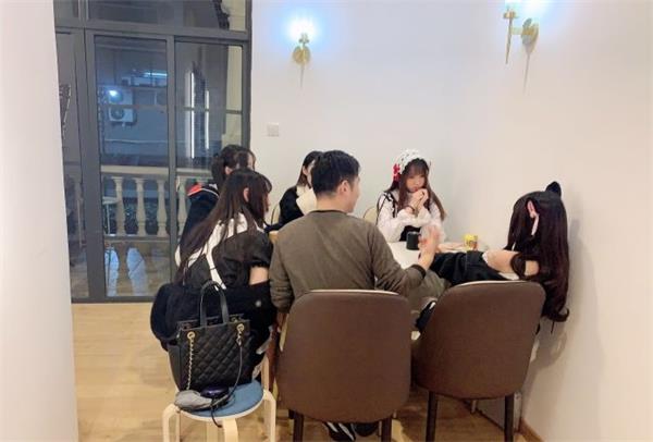 <a href=https://www.shidiannet.com/GB/shanghai/ target=_blank class=infotextkey>上海</a>的女仆公馆遭查封！50一小时随便玩