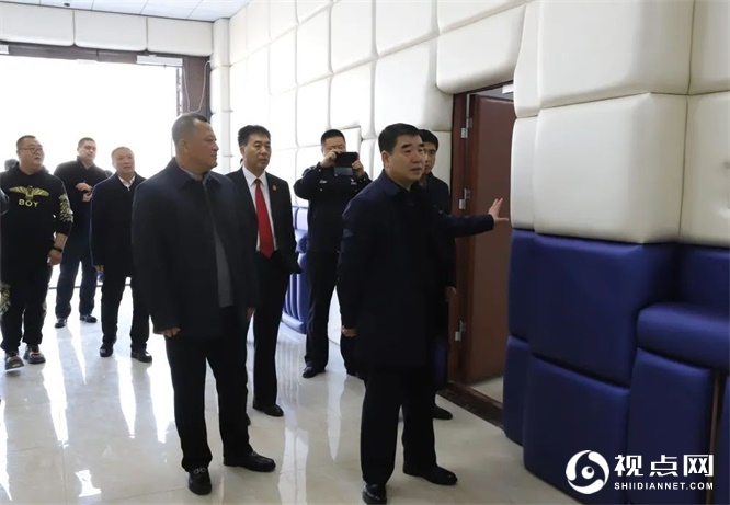 绥化市中院法警支队长刘长林一行到肇源县法院参观考察
