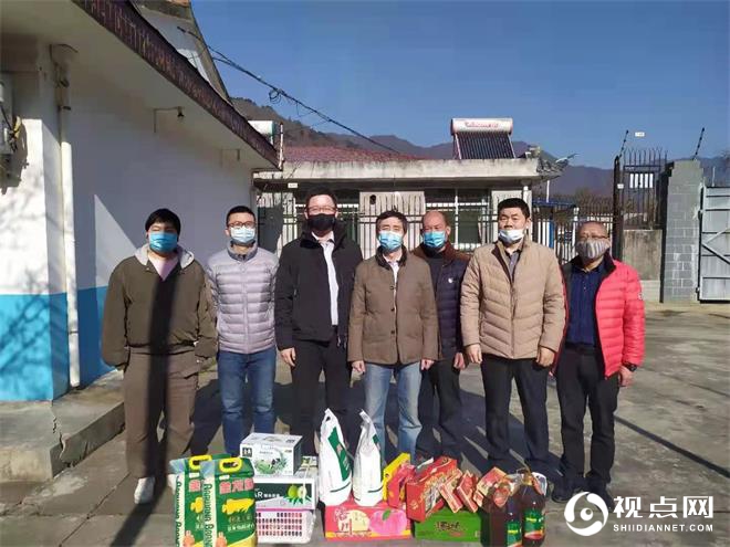 西北空管局万晓峰副局长一行慰问宁陕导航台