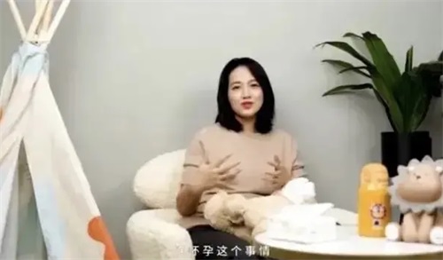 主持人朱丹谈代孕，网友直呼别卖好妈妈人设