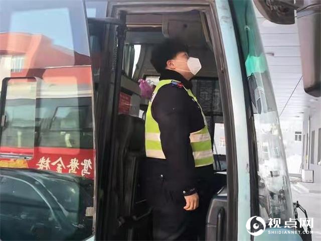 黑龙江省克山县交警强化春运客运管理，推进辖区“首季攻势”行动