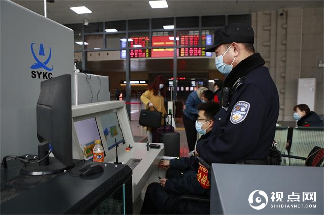 春运返程高峰来临，延安铁警全力护航