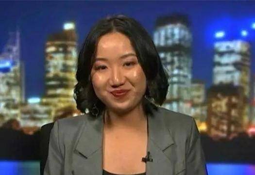 90后女汉奸许秀中！移居海外又反华，不过是颗棋子