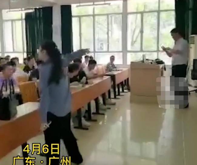 广东一女子闯进教室痛骂男老师 称被其下药性侵后失忆