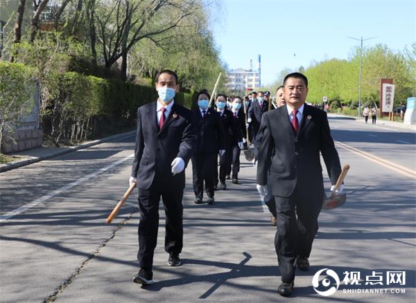 春风十里添新绿——黒龙江诺敏河检察院参加义务植树活动