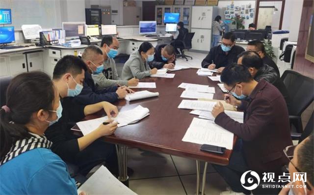 西北空管局飞服中心开展低能见度运行航班大面积备降演练