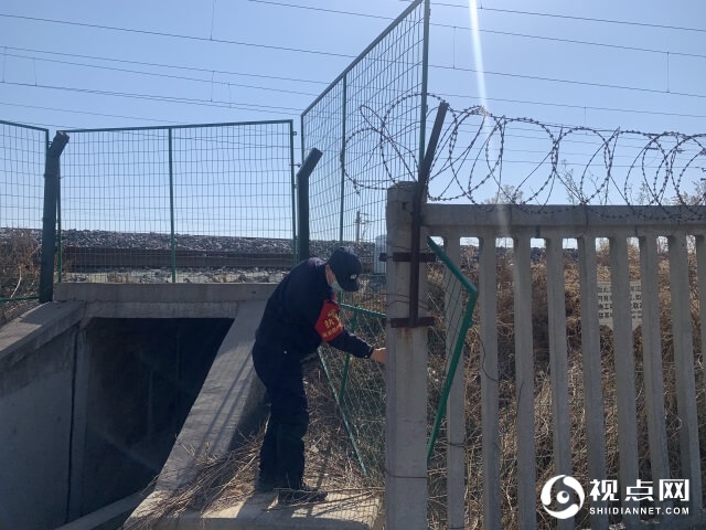 蒲城东站派出所加强线路巡防，巩固安全基础